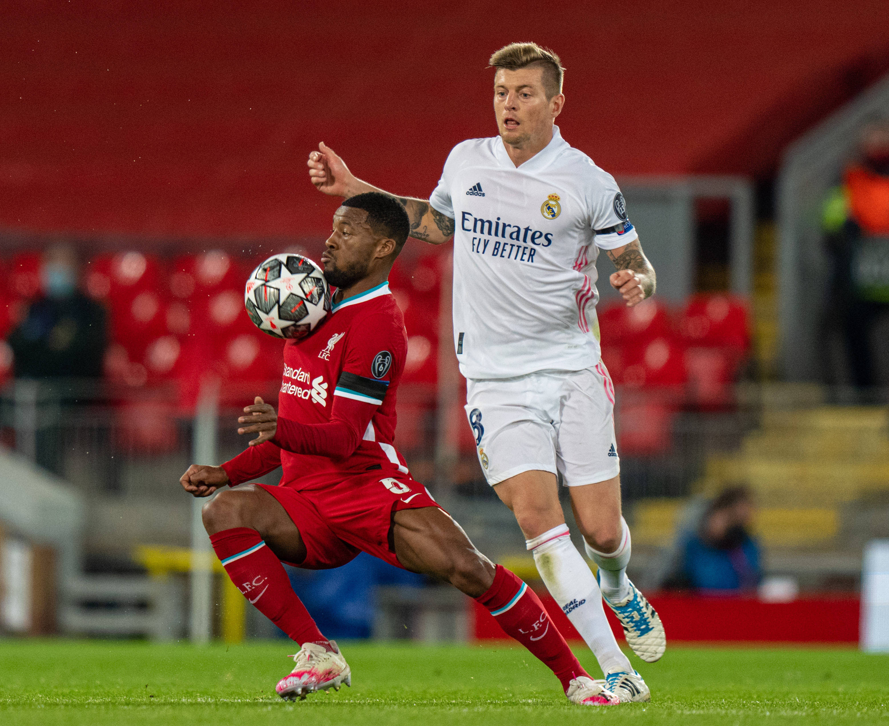 迪马：弗拉霍维奇已经伤愈并随队训练，以备战都灵德比（迪马：弗拉霍维奇伤愈复出，随队合练备战都灵德比）