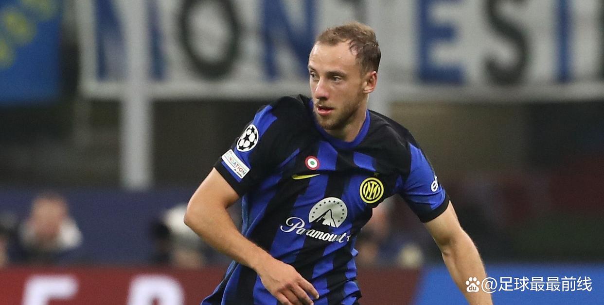 TA：纽卡正关注德甲市场，有意引进哈努斯和科贝尔（TA：纽卡盯上德甲，锁定哈努斯与科贝尔）