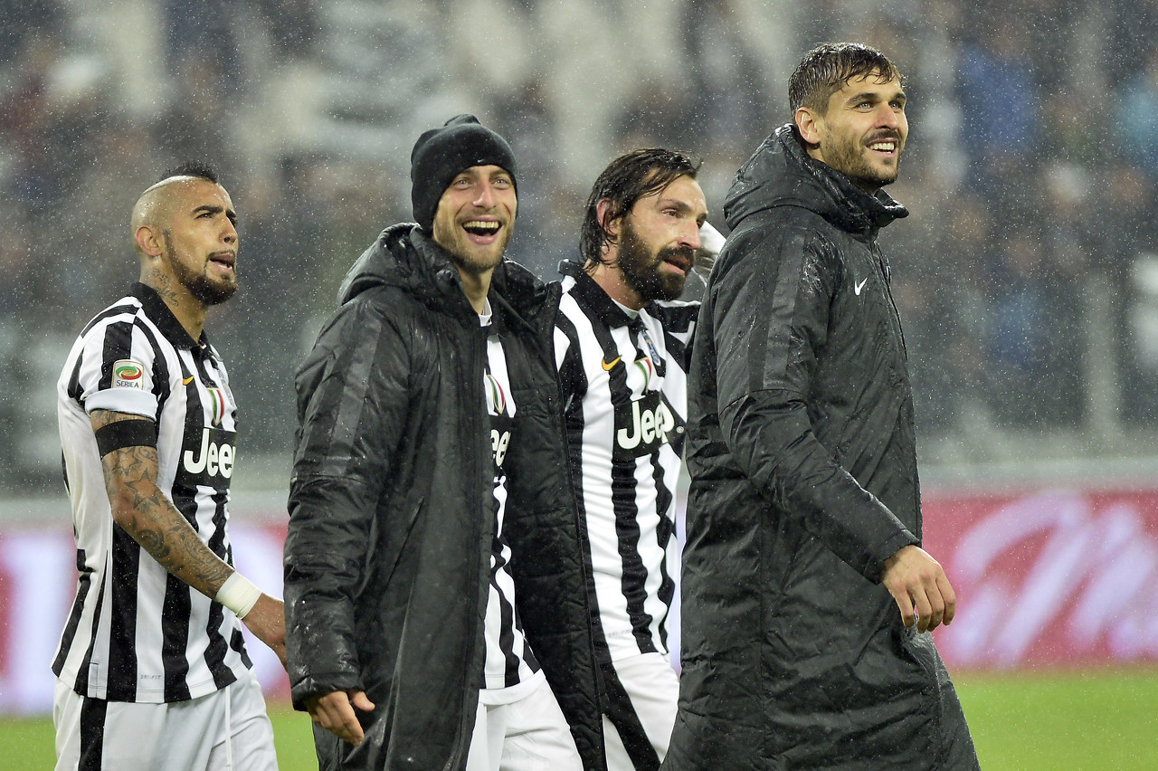 26岁巴西中场天才闪耀意甲，良心价仅4000万欧，4大豪门抢疯了（26岁巴西中场爆红意甲，标价仅4000万欧，四大豪门竞相争夺）