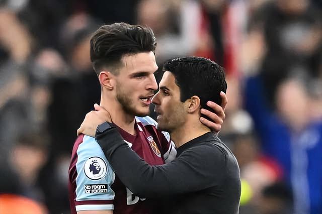 近15年谷歌每年搜索量最高球员：C罗10次断崖领先，梅西仅1次（近15年谷歌年度搜索量最高球员榜：C罗10次一骑绝尘，梅西仅一次登顶）